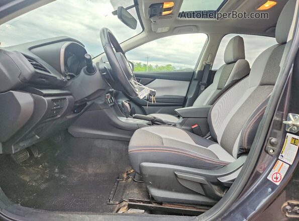 JF2GTACC3JH259071 2018 SUBARU CROSSTREK Угольный Вид салона спереди