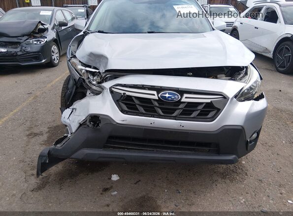JF2GTACC3M9247193 2021 SUBARU CROSSTREK Silver Front view