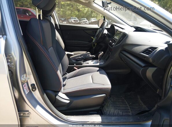 JF2GTACC5KH315013 2019 SUBARU CROSSTREK Silver Widok wnętrza z przodu
