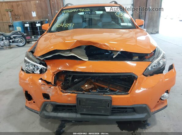 JF2GTACC6JH217431 2018 SUBARU CROSSTREK Оранжевый Вид спереди