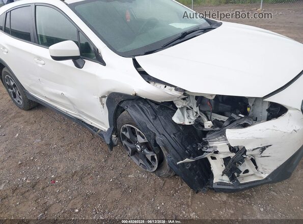 JF2GTACC9JH309519 2018 SUBARU CROSSTREK White Widok z przodu