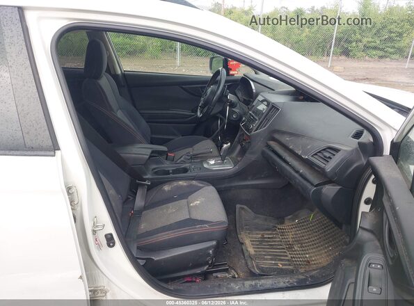 JF2GTACC9JH309519 2018 SUBARU CROSSTREK White Widok wnętrza z przodu