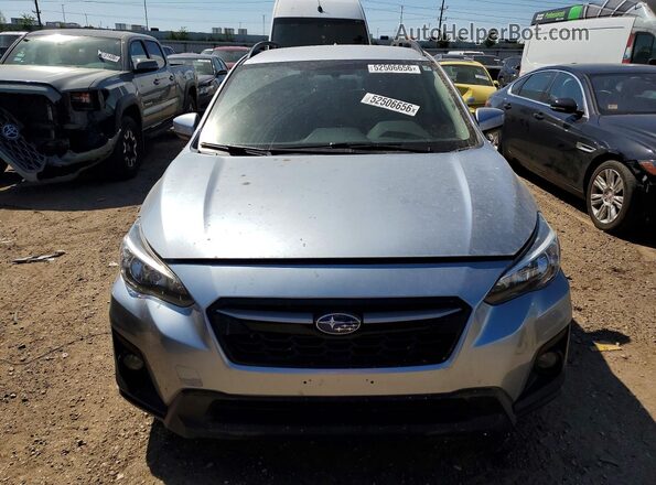 JF2GTADC1JH324482 2018 SUBARU CROSSTREK Серебряный Вид спереди