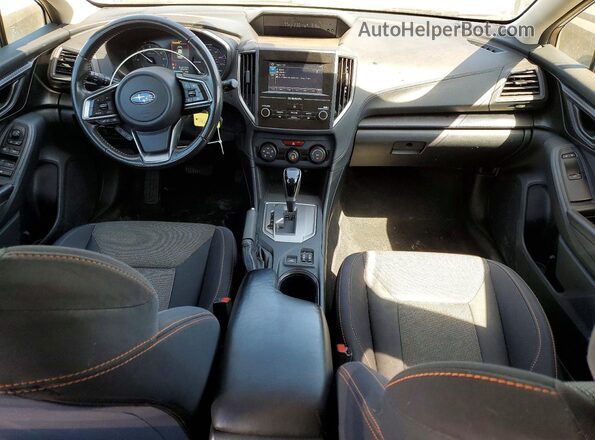 JF2GTADC1JH324482 2018 SUBARU CROSSTREK Серебряный Вид панели приборов