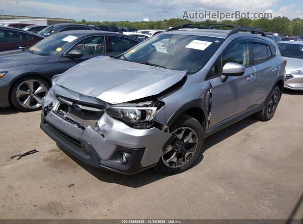 JF2GTADC3K8212476 2019 SUBARU CROSSTREK Silver Vista tres cuartos delantera izquierda
