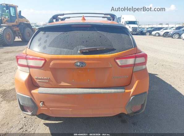 JF2GTADC5JH309029 2018 SUBARU CROSSTREK Оранжевый 
