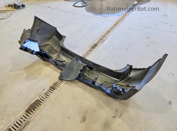 JF2GTADC8JH228705 2018 SUBARU CROSSTREK Gray Widok komory silnika