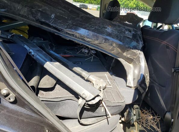 JF2GTADC8JH319683 2018 SUBARU CROSSTREK Gray Widok wnętrza z tyłu