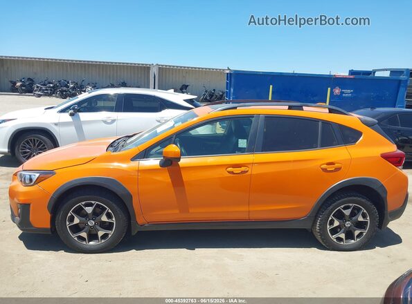 JF2GTADCXJH272480 2018 SUBARU CROSSTREK Orange 
