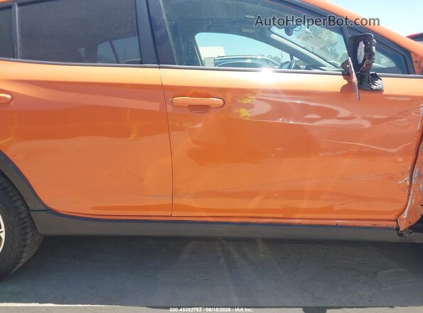 JF2GTADCXJH272480 2018 SUBARU CROSSTREK Orange 