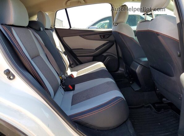 JF2GTAEC0K8216287 2019 SUBARU CROSSTREK White Vista de los asientos traseros