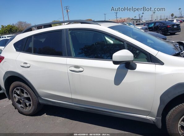 JF2GTAEC0K8263030 2019 SUBARU CROSSTREK Белый Панорамный вид салона 360°