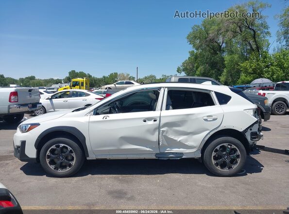 JF2GTAEC1NH269438 2022 SUBARU CROSSTREK White 