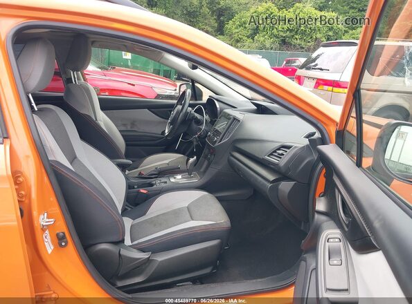 JF2GTAEC2KH313703 2019 SUBARU CROSSTREK Orange Вид салону спереду