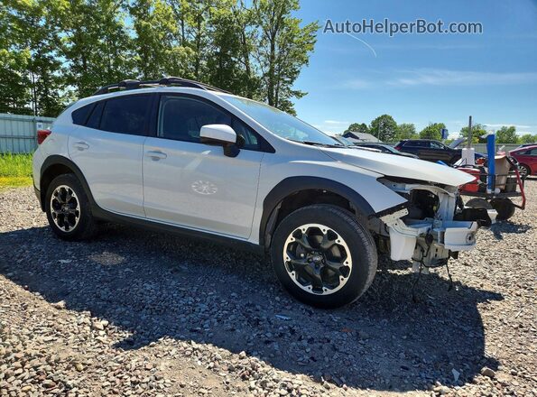JF2GTAEC3M8335065 2021 SUBARU CROSSTREK White 