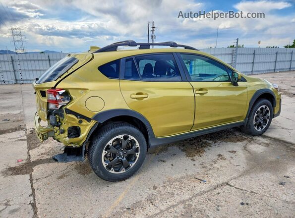 JF2GTAEC3MH387201 2021 SUBARU CROSSTREK Yellow 