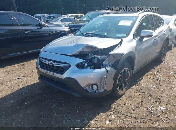JF2GTAEC5M8283146 2021 SUBARU CROSSTREK Серебряный Вид спереди