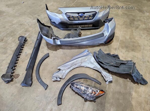 JF2GTAEC6M8334220 2021 SUBARU CROSSTREK Silver ძრავის განყოფილების ხედი
