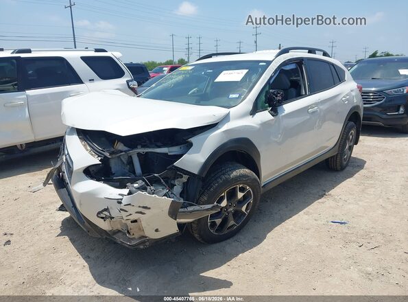 JF2GTAEC9K8220130 2019 SUBARU CROSSTREK White Vista tres cuartos delantera izquierda