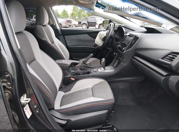 JF2GTAECXK8235350 2019 SUBARU CROSSTREK Черный Вид салона спереди