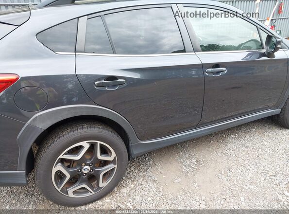 JF2GTAMC3JH274670 2018 SUBARU CROSSTREK Gray 