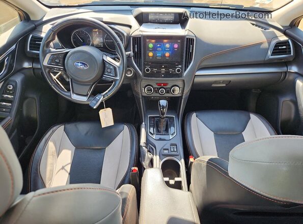 JF2GTAMC3L8226234 2020 SUBARU CROSSTREK Gray Dashboard view