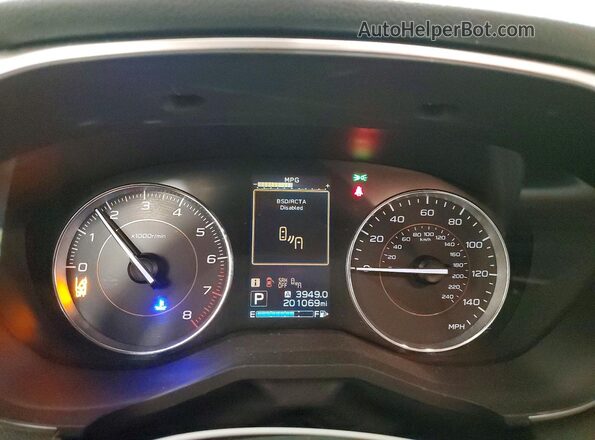 JF2GTAMC4J8346962 2018 SUBARU CROSSTREK Silver Սարքավորումների վահանակի տեսք