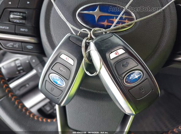 JF2GTAMC4JH342488 2018 SUBARU CROSSTREK White Widok deski rozdzielczej