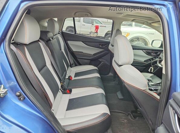 JF2GTAMC6JH291835 2018 SUBARU CROSSTREK Синий Вид задней части салона