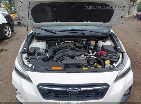 JF2GTAMC7J8253546 2018 SUBARU CROSSTREK White უკანა ხედი
