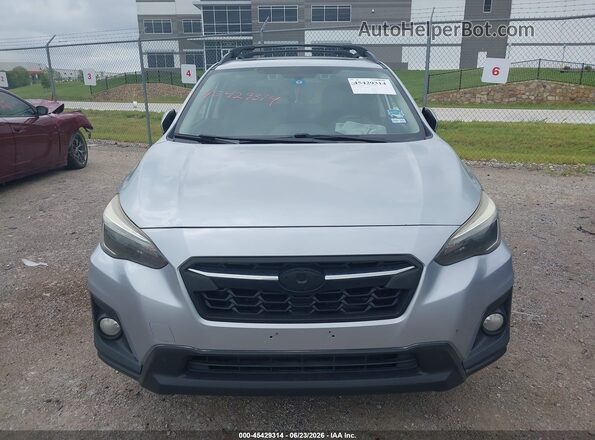 JF2GTAMCXJH206916 2018 SUBARU CROSSTREK Gray Instrument cluster view