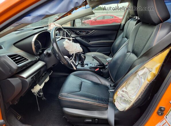 JF2GTANC1K8235334 2019 SUBARU CROSSTREK Orange Front interior view