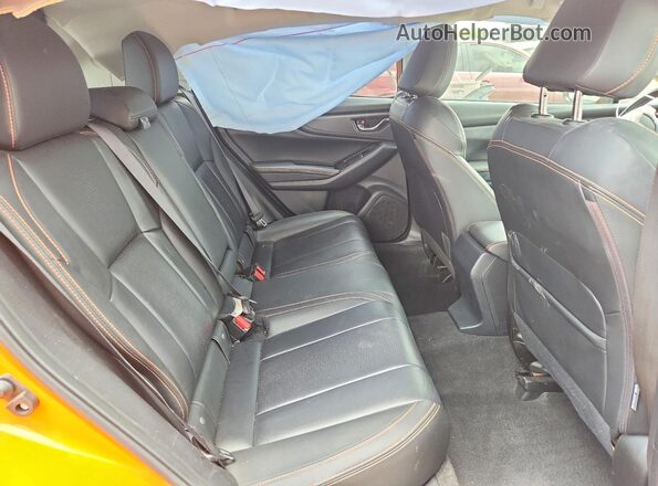 JF2GTANC1K8235334 2019 SUBARU CROSSTREK Orange Rear interior view