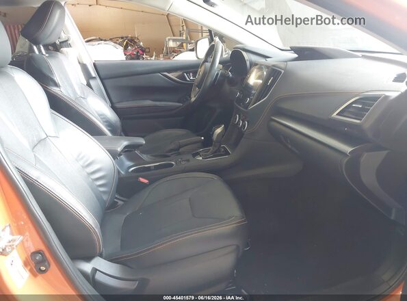 JF2GTANC1KH201166 2019 SUBARU CROSSTREK Orange Widok wnętrza z przodu