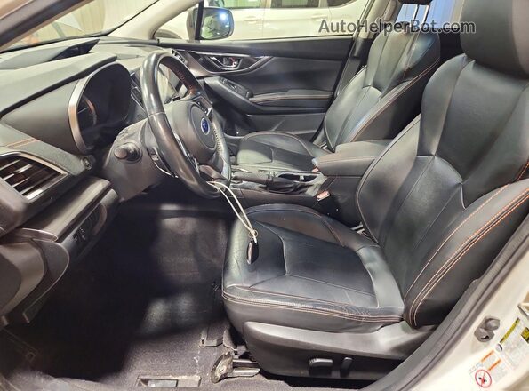 JF2GTANC7KH361083 2019 SUBARU CROSSTREK Белый Вид салона спереди