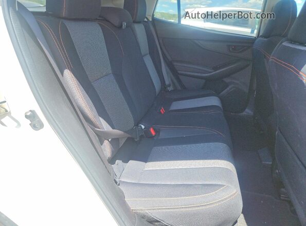 JF2GTAPC0L8261518 2020 SUBARU CROSSTREK White Вид задньої частини салону