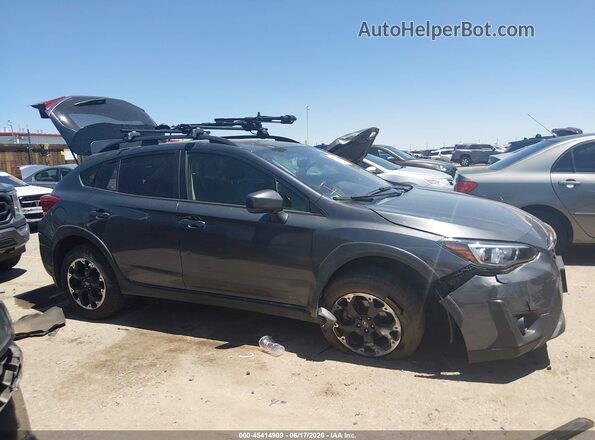 JF2GTAPC0N8227789 2022 SUBARU CROSSTREK Gray Rear interior view