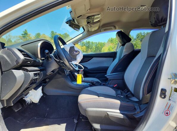 JF2GTAPC2L8206567 2020 SUBARU CROSSTREK Белый Вид салона спереди