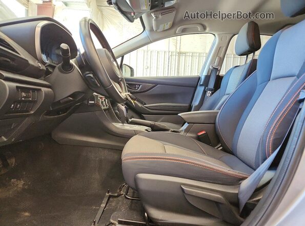 JF2GTAPC4L8224102 2020 SUBARU CROSSTREK Silver Front interior view