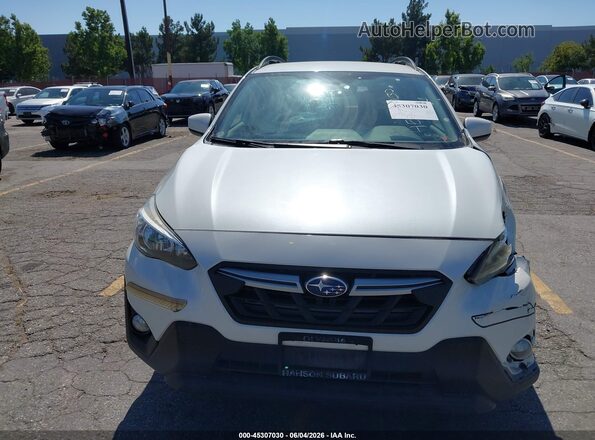 JF2GTAPC4M8260213 2021 SUBARU CROSSTREK White უკანა სალონის ხედი