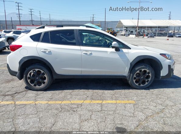 JF2GTAPC4M8260213 2021 SUBARU CROSSTREK White სალონის 360-გრადუსიანი ხედი
