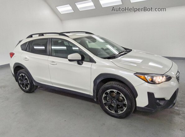 JF2GTAPC5MH652777 2021 SUBARU CROSSTREK White 