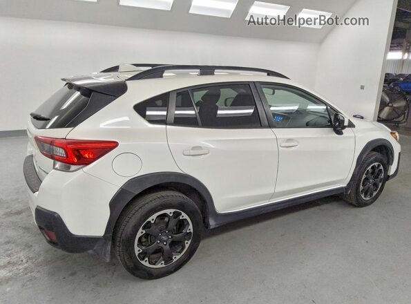 JF2GTAPC5MH652777 2021 SUBARU CROSSTREK White 