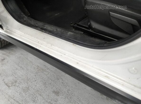 JF2GTAPC5MH652777 2021 SUBARU CROSSTREK White 