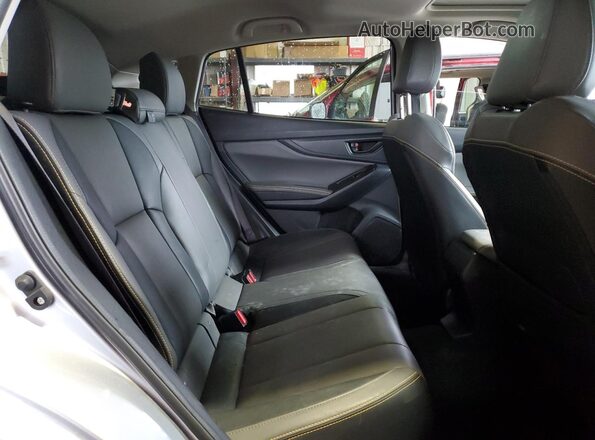 JF2GTHSC3NH232372 2022 SUBARU CROSSTREK Silver Widok tylnych siedzeń
