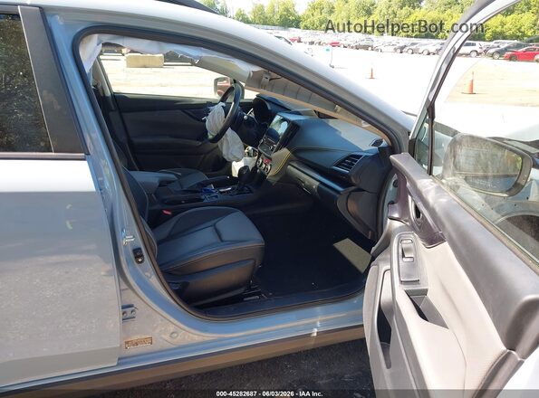 JF2GTHSC5PH231484 2023 SUBARU CROSSTREK Light Blue Front interior view