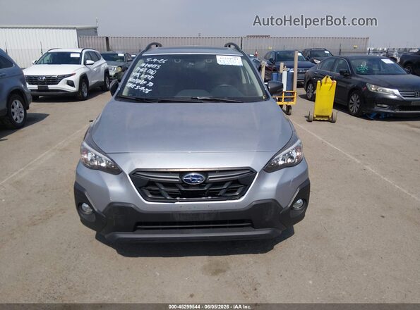 JF2GTHSCXPH236339 2023 SUBARU CROSSTREK Silver Vista interior trasera