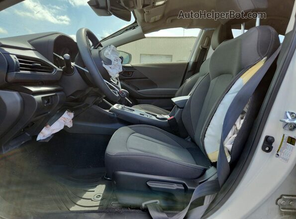 JF2GUABC3S8215670 2025 SUBARU CROSSTREK White Front interior view