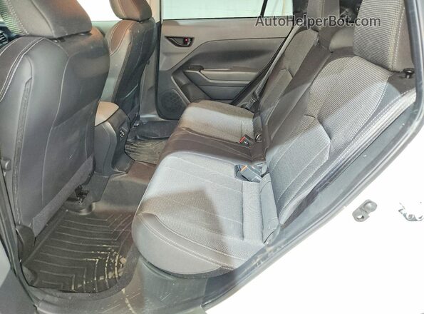 JF2GUADC1R8330050 2024 SUBARU CROSSTREK White Widok tylnych siedzeń