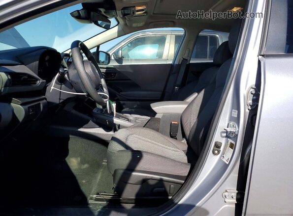 JF2GUADC8R8278397 2024 SUBARU CROSSTREK Silver Widok wnętrza z przodu